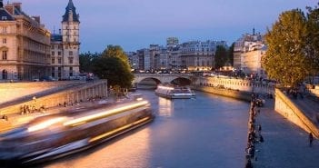 Crucero romántico con cena por el Río Sena crucero Rio Sena Paris
